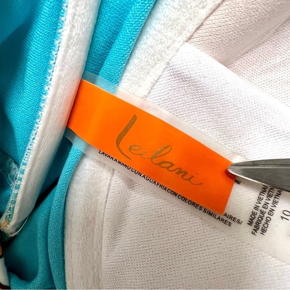 Leilani Push up Swimsuit Turquoise Blue Zinnias Floral women’s 10 multiple ways - Picture 9 of 10